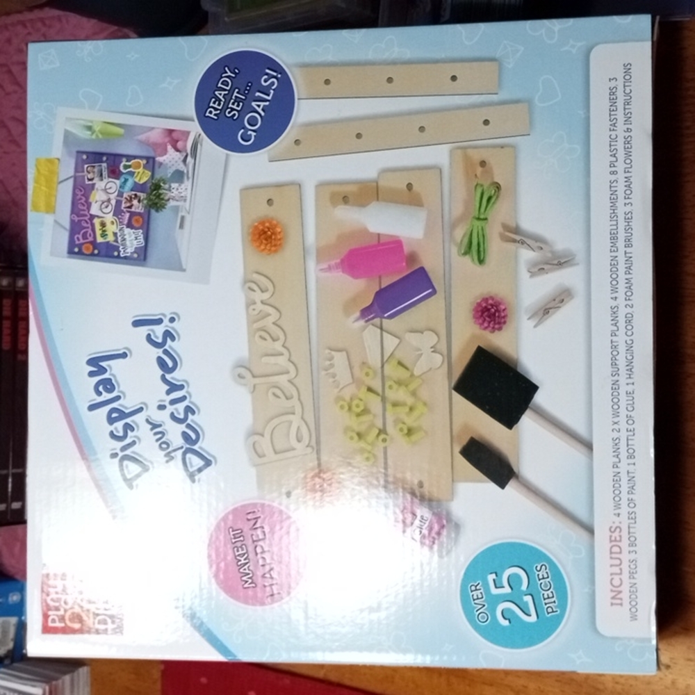 Arts & Crafts - Picture 2 of 3